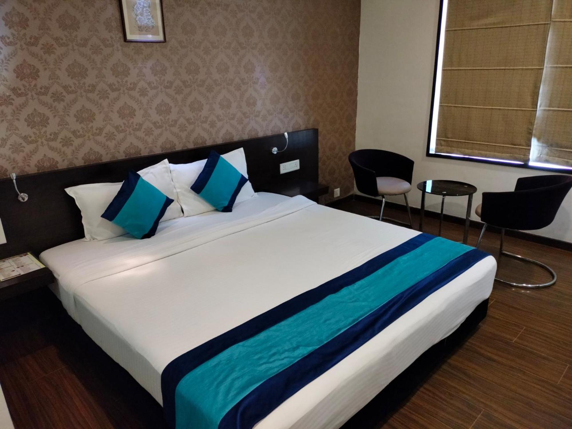 Hotel Lxia Hinjewadi - Indian Nationals Only Pimpri-Chinchwad المظهر الخارجي الصورة