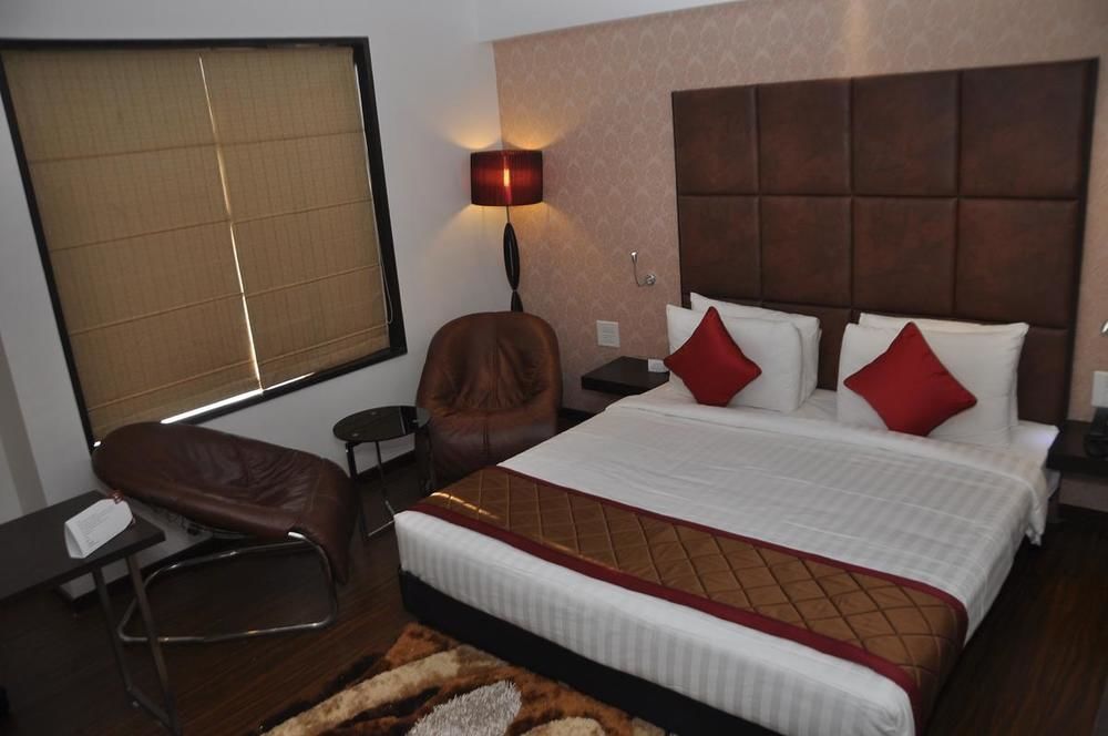 Hotel Lxia Hinjewadi - Indian Nationals Only Pimpri-Chinchwad المظهر الخارجي الصورة