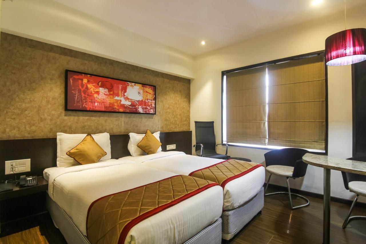 Hotel Lxia Hinjewadi - Indian Nationals Only Pimpri-Chinchwad المظهر الخارجي الصورة