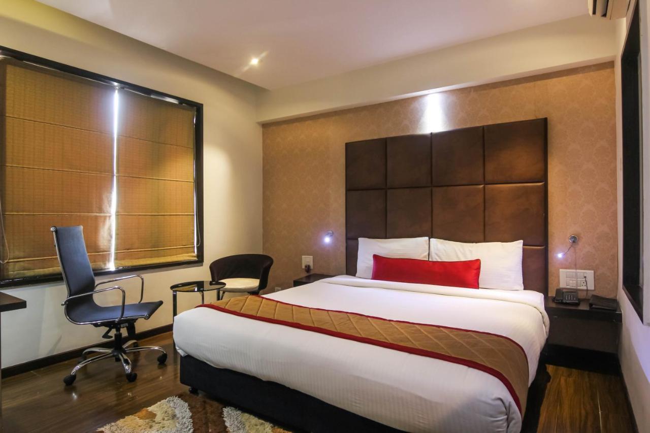 Hotel Lxia Hinjewadi - Indian Nationals Only Pimpri-Chinchwad المظهر الخارجي الصورة