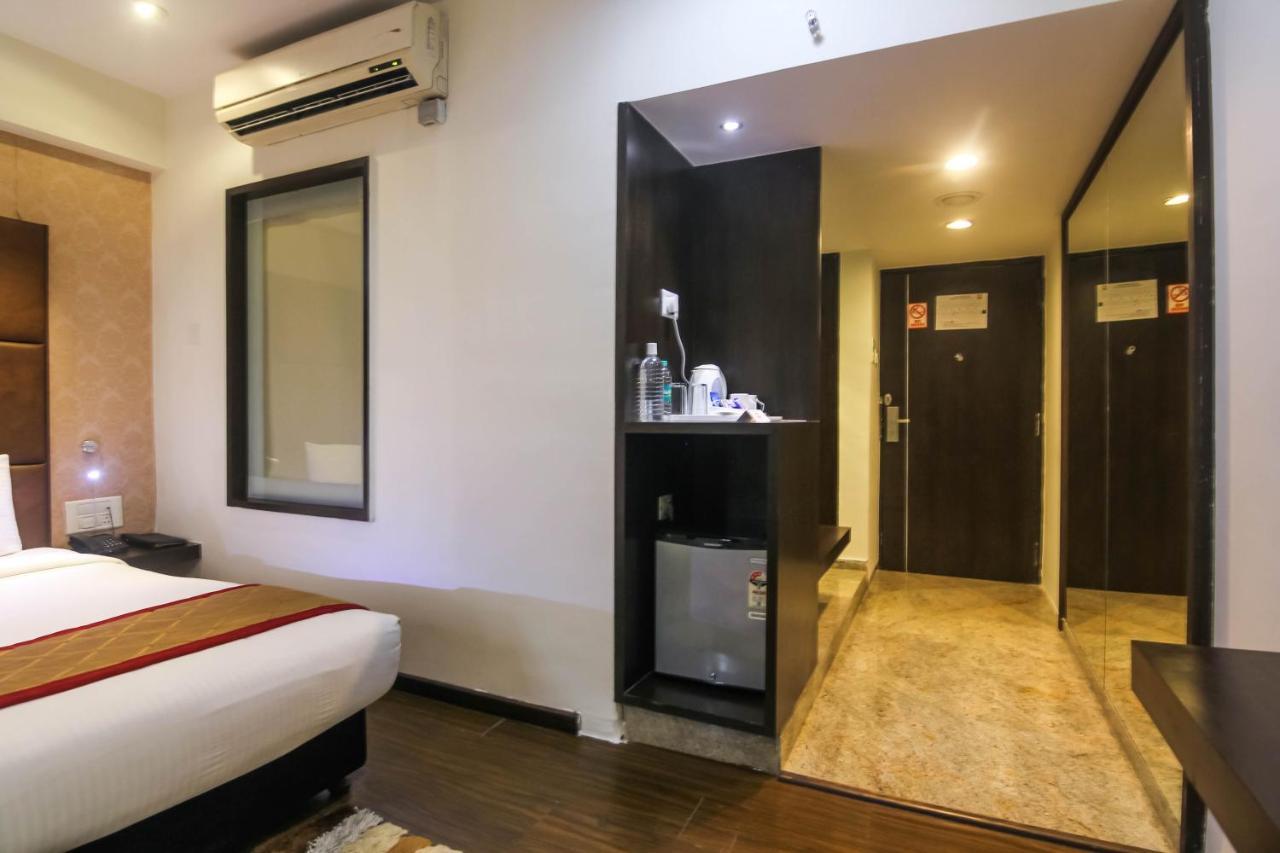 Hotel Lxia Hinjewadi - Indian Nationals Only Pimpri-Chinchwad المظهر الخارجي الصورة