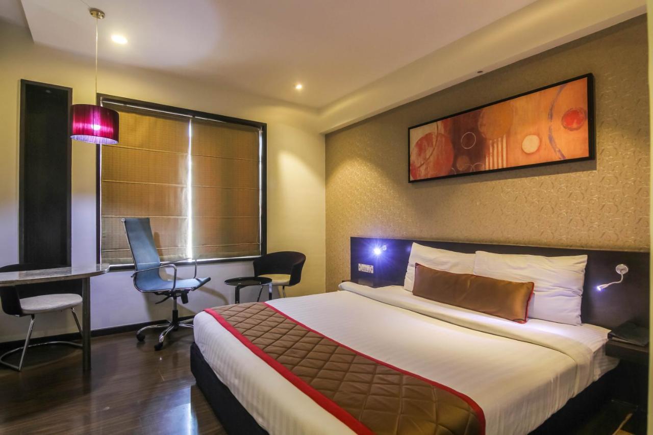 Hotel Lxia Hinjewadi - Indian Nationals Only Pimpri-Chinchwad المظهر الخارجي الصورة