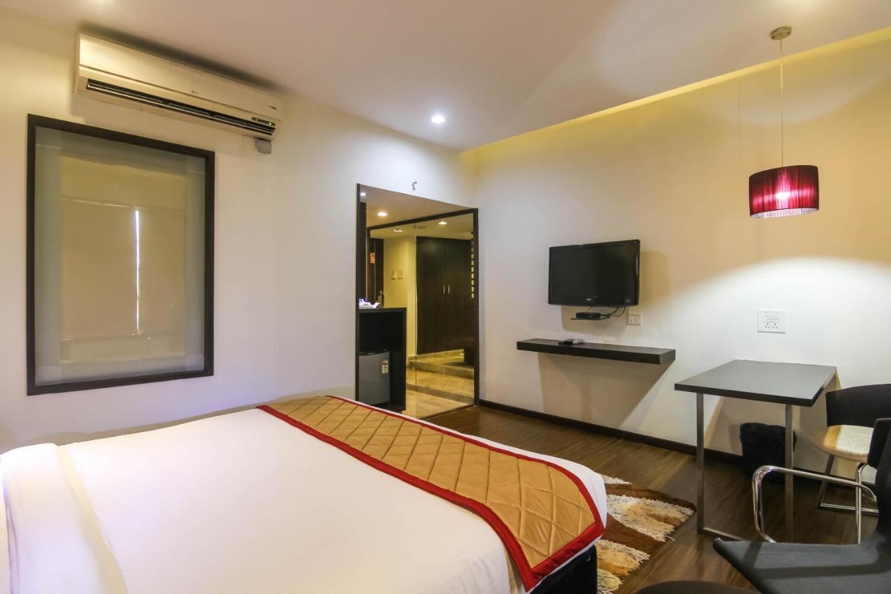 Hotel Lxia Hinjewadi - Indian Nationals Only Pimpri-Chinchwad المظهر الخارجي الصورة